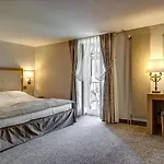 Les Sources Des Alpes 호텔 4*